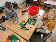 Dzień puzzli i klocków lego